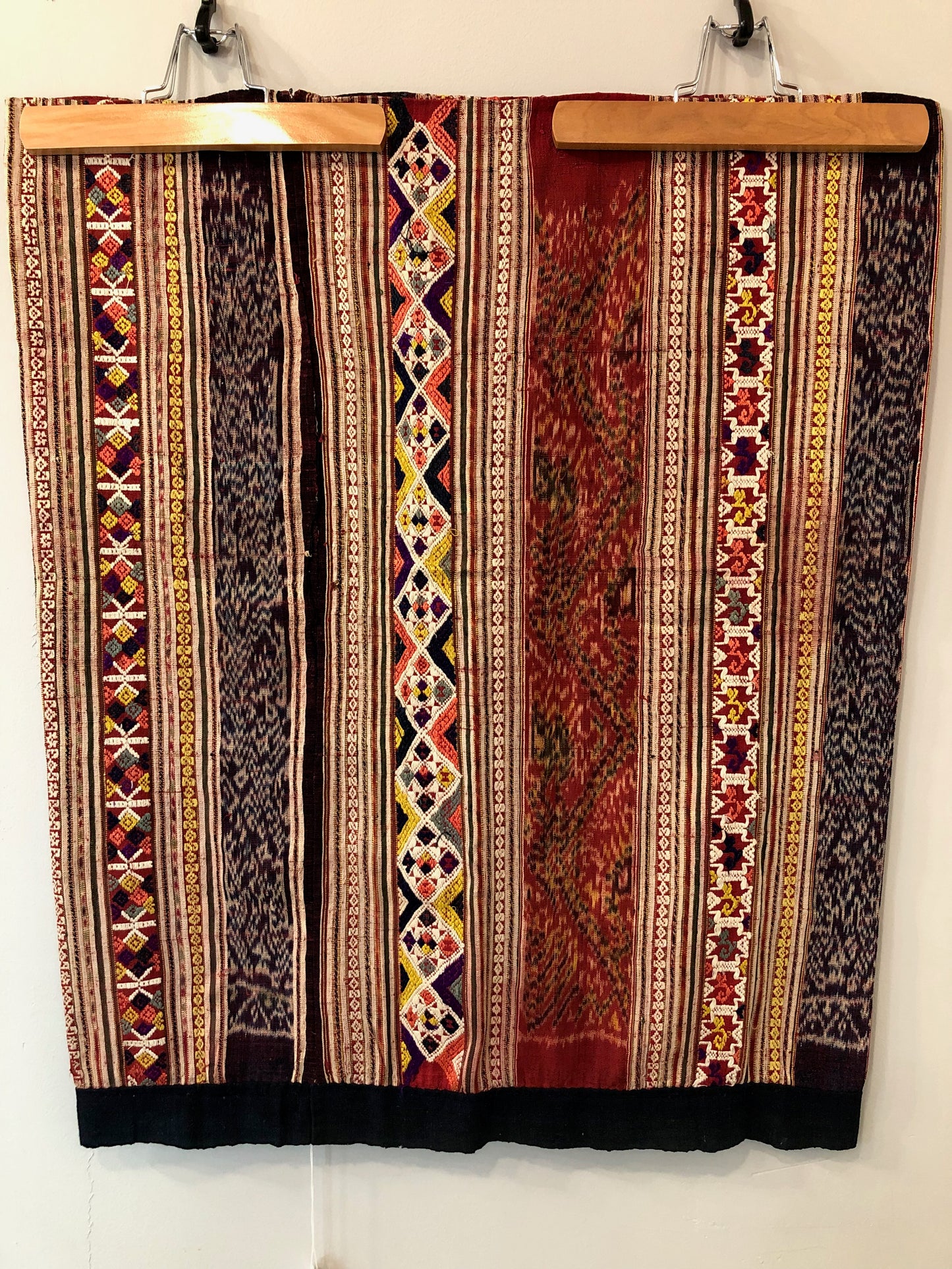 Tai Daeng shaman's skirt